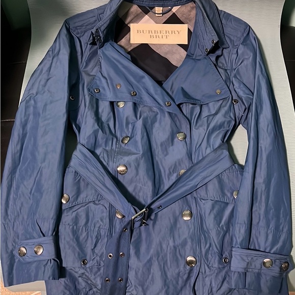 Burberry Brit rain coat, almost new, size US 10 - Picture 4 of 9